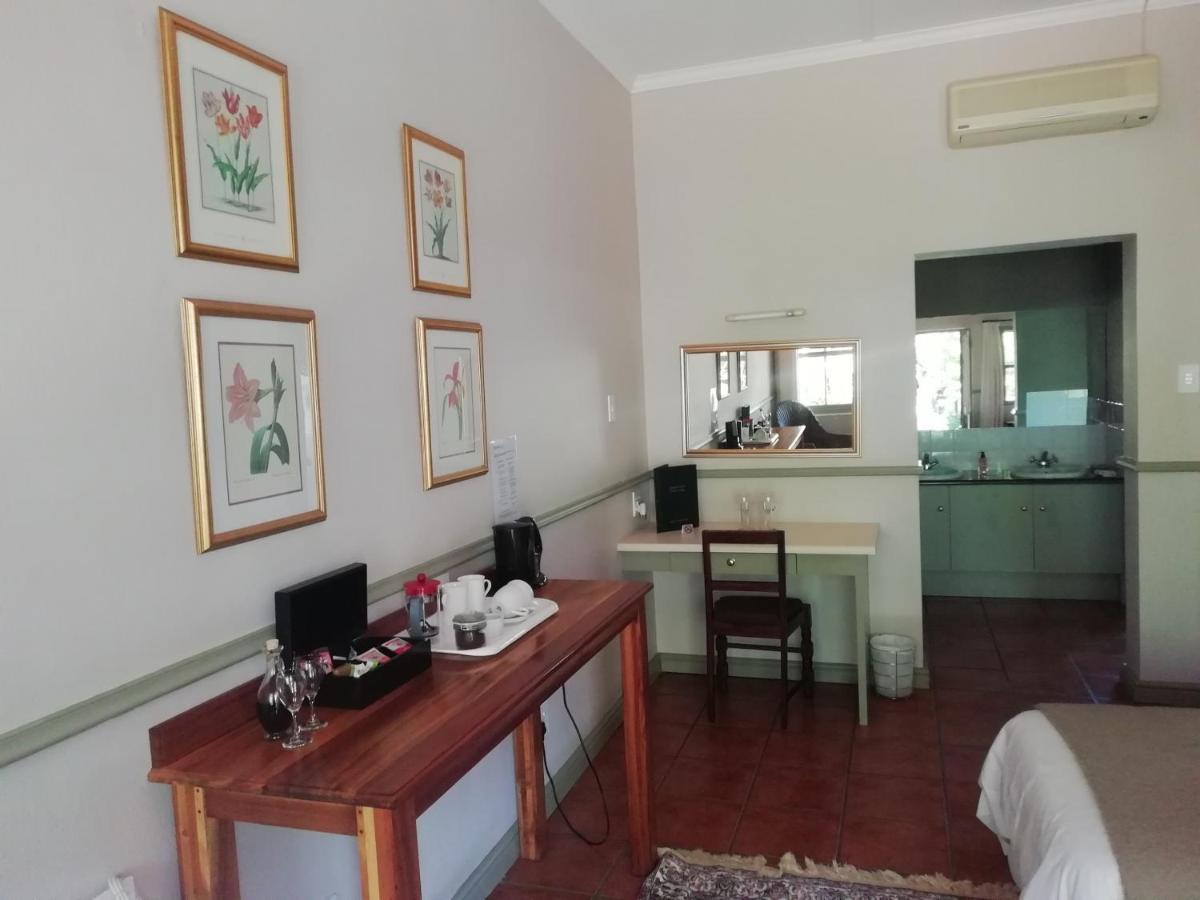 Housemartin Lodge & Self Catering De Rust Exteriör bild