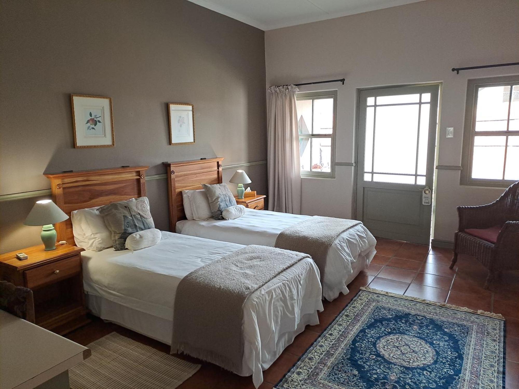 Housemartin Lodge & Self Catering De Rust Exteriör bild