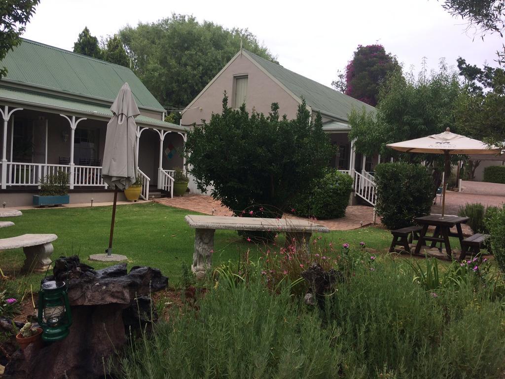 Housemartin Lodge & Self Catering De Rust Exteriör bild