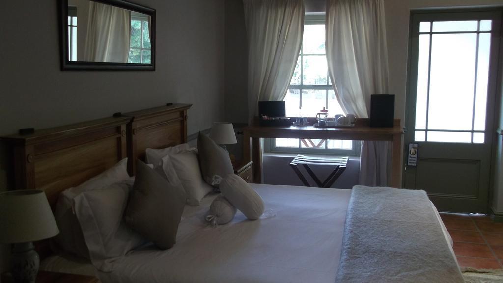 Housemartin Lodge & Self Catering De Rust Exteriör bild